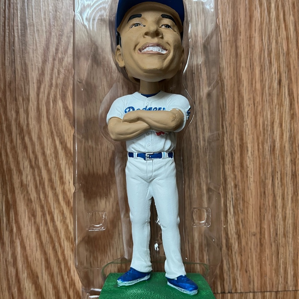 Bobblehead - Picture 11 of 12